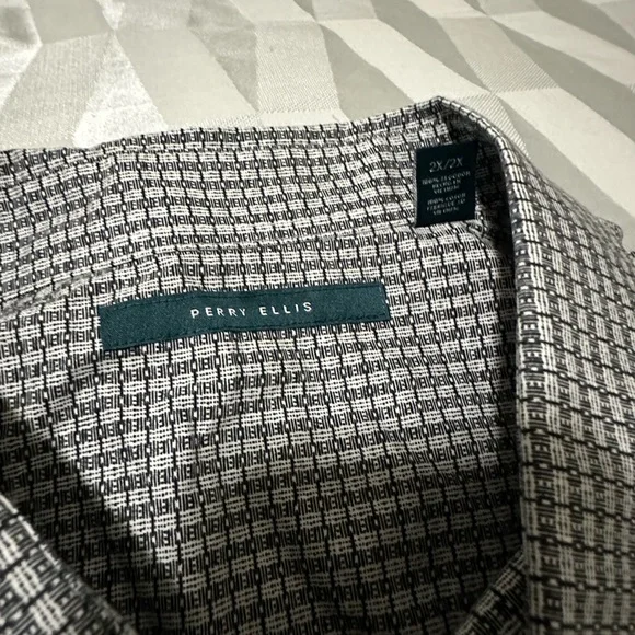 Perry Ellis 2xl Gray, Black and White long sleeve shirts - Picture 2 of 4